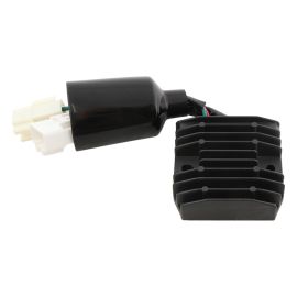 RÉGULATEUR  DE VOLTAGE